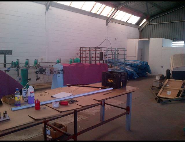 195M² FACTORY TO LET IN RETREAT